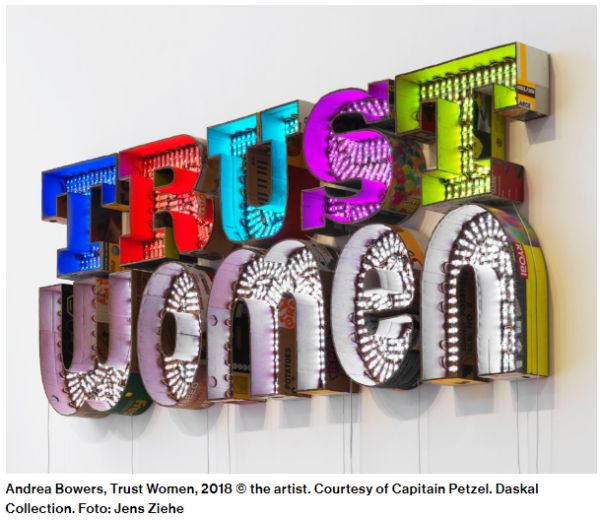 Ausstellungsstück Trust Women title=